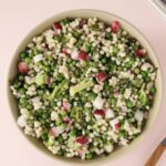 Crisp parelcouscous met broccoli & tahini
