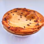 Pom-pie rendang pie