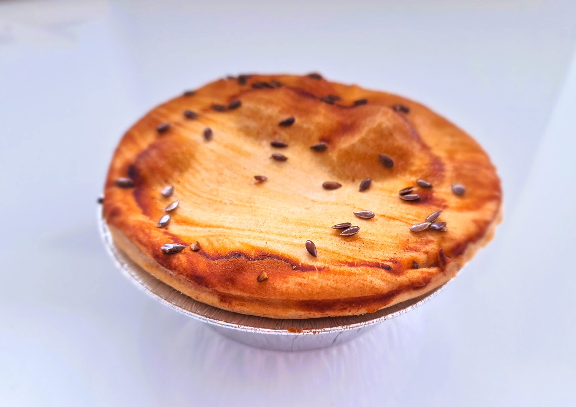 Pom-pie rendang pie